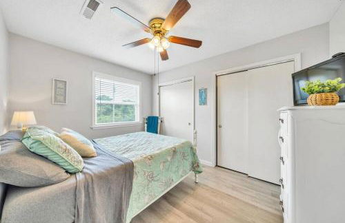 Nearby Beach l Friends & Family l Pet-Friendly - Photo 14