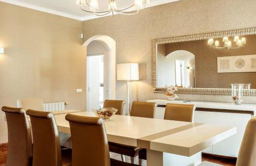 Lovely Very Private Villa with Beautiful Gardens - Foto 28