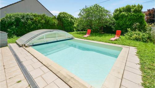 Gorgeous Home In Briare With Sauna - Photo 2