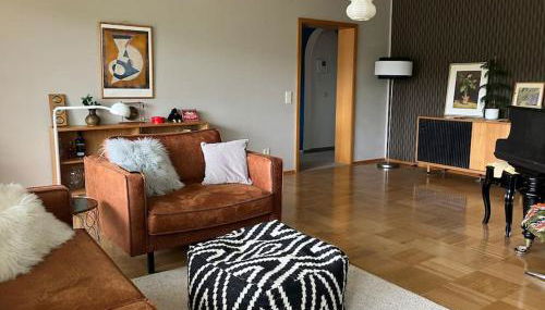 Großzügige Wohnung mit Flair und Aussicht - Foto 2