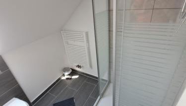 Wohnung (Studio) in Hattingen an der Ruhr - Photo 5, towels, Shower