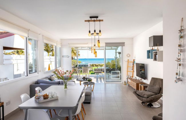 Ayia Thekla Seafront Villa Dagi - Foto 23