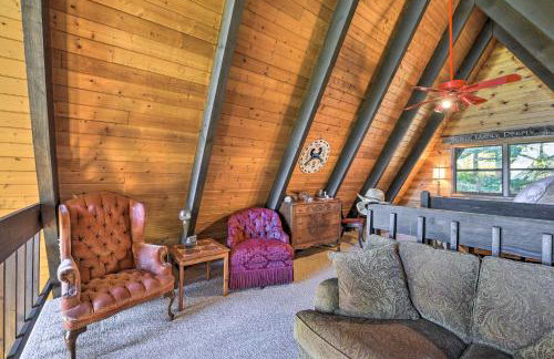 Irwin A-Frame Cabin with Deck and Mountain Views! - Foto 11