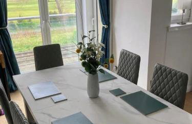 Beautiful 2 bedroom flat overlooking golf course - Foto 26