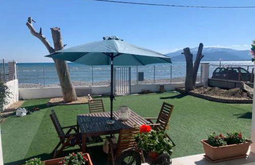 Παραθαλάσσιο Σπίτι θαλάσσια Αυρα - Foto 1