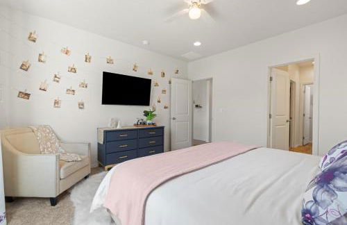 The Explorer! Extra Game Room, Fire pit Sleeps 10! - Foto 23