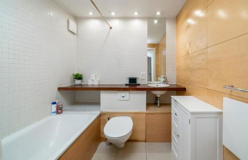 Lovely 3BD Flat, Parking, sleeps SIX close to O2 - Foto 13