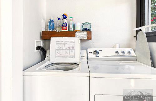 Boho Revival Modern Glam with AC in Downtown Albany - Foto 39