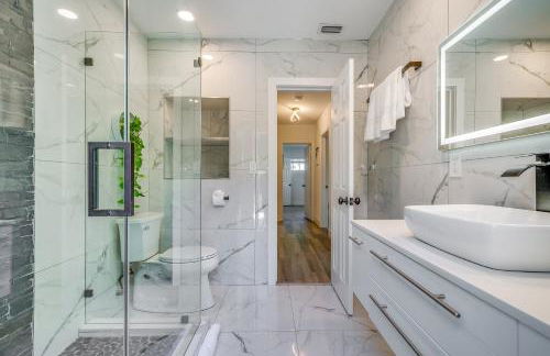 Friendly Fox Luxury Pool & Spa House Near Downtown & Beach - Foto 38