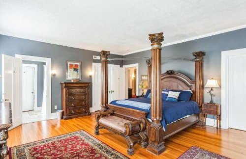 Massive 5 bedroom downtown - Photo 33