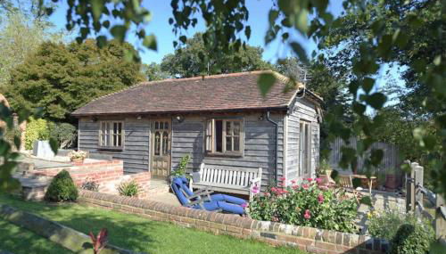 Deer Lodge with a View - Photo 1, Garden view, pet friendly