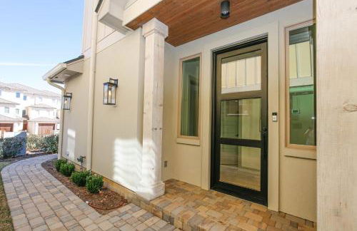 Contemporary, Luxury Retreat on Lake LBJ with Heated Pool - Foto 35