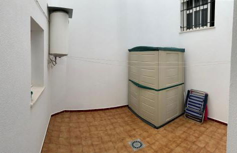 Apartamento con terraza en primera línea de playa - Foto 15