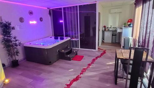 CocoonSPA LoveRoom Jacuzzi - Foto 2