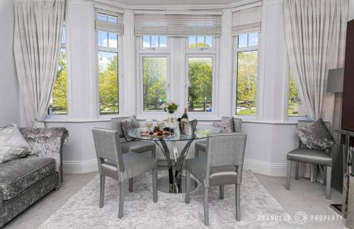 Central Park Suite by Grandeur Property - Photo 4