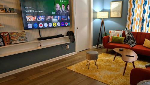 Kitchen, Laundry & Fenced Yard - Foto 5