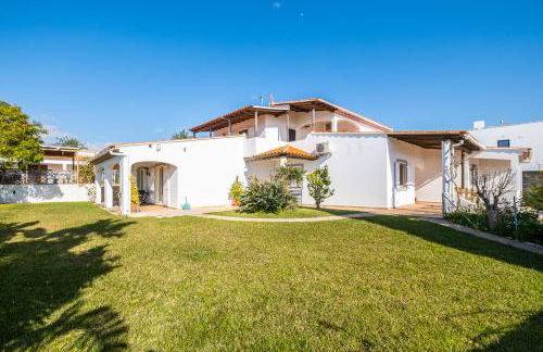 Villa Estrelícia - Pool - Free wi-fi - New in Booking - Foto 40