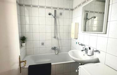 3 Zimmer-Küche- Balkon-Parkplatz - Foto 7