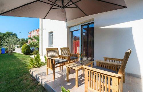 Traumhaftes Apartment nur 500 Meter zum Strand mit Grill, Waschmaschine, Klima - Foto 1