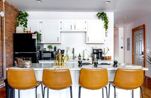 Jungle House Luxury Homes - Columbus Downtown Short North - Walk to Convention Center & Nationwide Arena - Sleeps up to 10 - Free Parking - Over 5,800 Five Stars - Foto 44