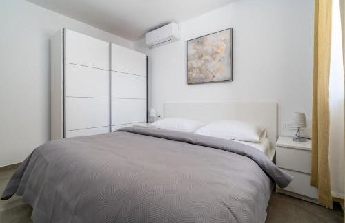 Villa KING with private pool with hydromassage, 4 bedrooms, 3km from sea and town Omiš - Foto 25