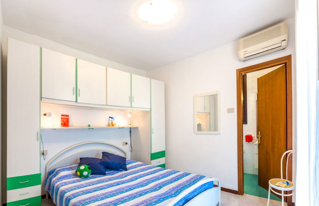 Super Dinky (BIB287) - Foto 8