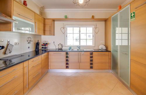 Private Deluxe 3BD Villa Pool Wi-Fi AC BBQ - Foto 15