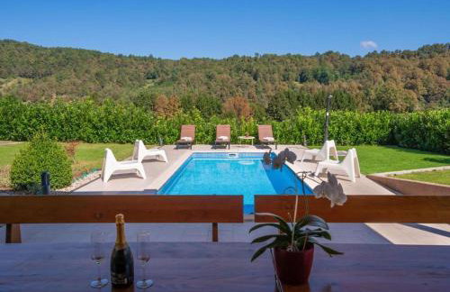 Mala kuća Mia - Foto 22