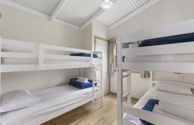 Wairo Beach Holiday Park - Photo 8