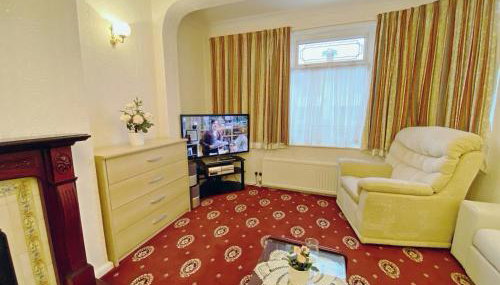 Barking London House sleeps 12 - parking - train tube - airport - Foto 3