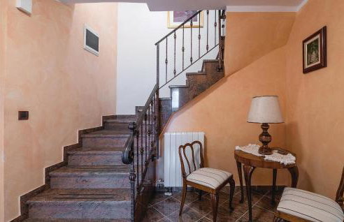 5 Bedroom Beautiful Home In Labin - Photo 46