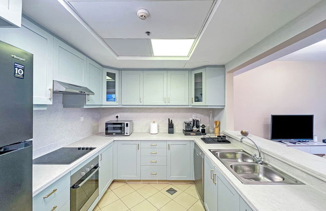 bnbme - Golf Tower - 2 BDR - Photo 12