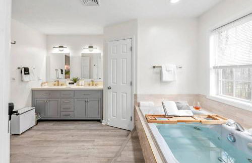 Boho Haven Hideaway - Walk to Pool,Theater,Arcades, Firepit, Lake Access - Foto 5