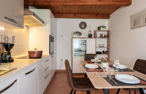 Awesome Home In Barban With Jacuzzi - Foto 18