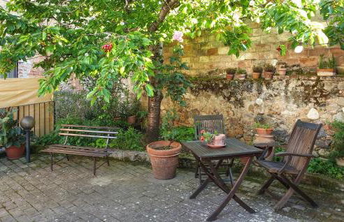 Pet Friendly Apartment In Rosia With Kitchen - Foto 1