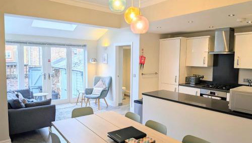 Montrose House - Foto 3, stove