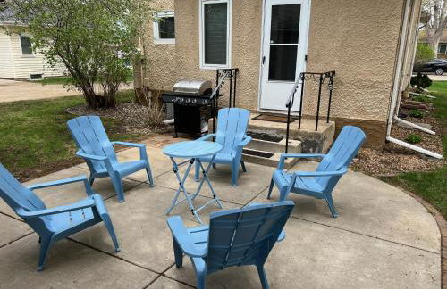 King Bed - 5 Min to MOA - 75 & 65' HDTV - Ping Pong - Foto 7