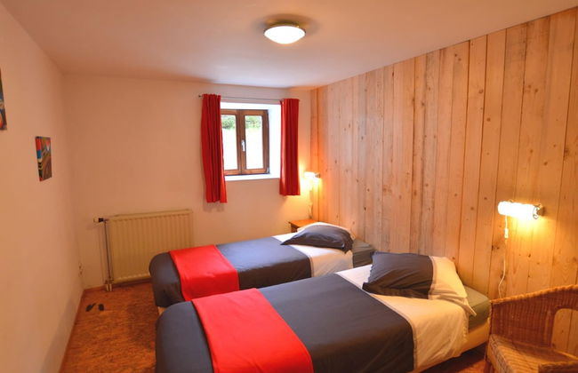 Rustic Farmhouse With Pool - Photo 8