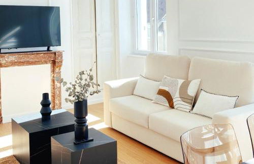 Le Haussmann ⸱ Stationnement gratuit ⸱ Fibre - Foto 1