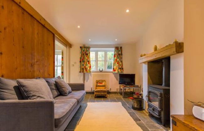 Host Stay Marlpit Cottage - Foto 6