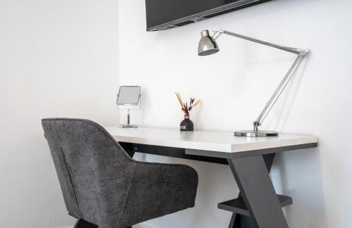 Central Wembley Stadium Luxe Stay with Pool Table - Foto 8