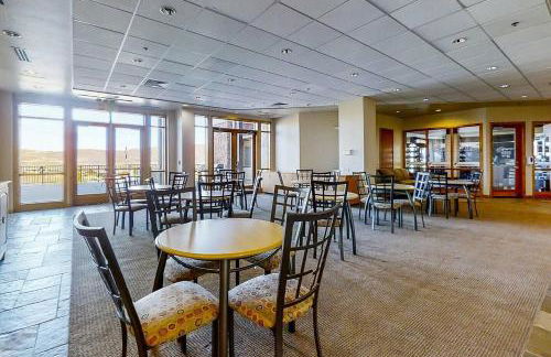 Top Floor Deer Valley Gondola Lakefront Condo- Great views - Photo 24