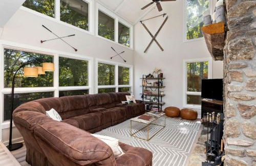 Pets-OK Retreat w Sauna, Jacuzzi at Wintergreen - Foto 22