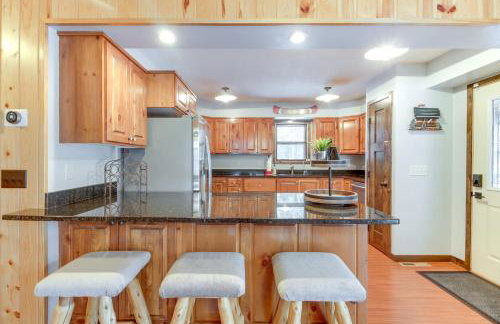 Beautiful Breezy Point Home with Beach and Dock! - Foto 8