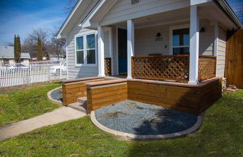 StockYards! Less than 4 minutes-Sleeps 8-Lee House - Foto 41