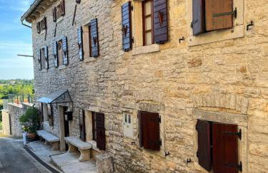 Aneta authentic Istrian House with pool & garden - Pet Friendly - Photo 3