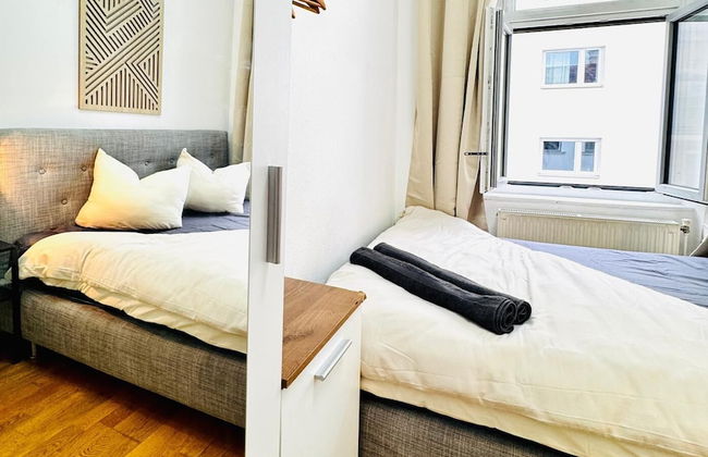 Comfy 4BR 10 Min Transport to Stadthalle - Photo 40