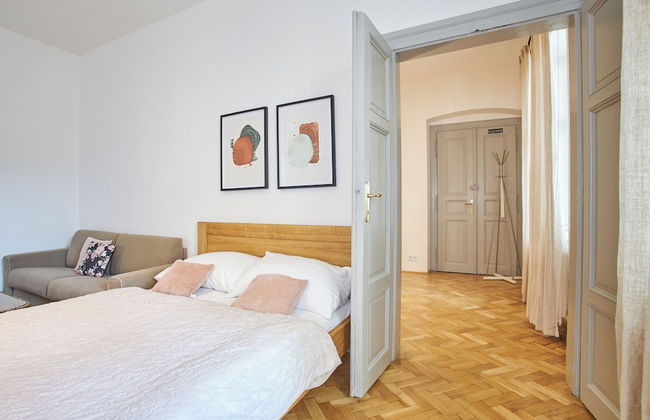 Wenceslas Square Residence - Photo 5