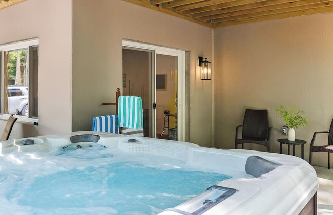 Maple Oasis by Avantstay Newly Built w/ Hot Tub, Game Room & Fire Pit - Foto 101