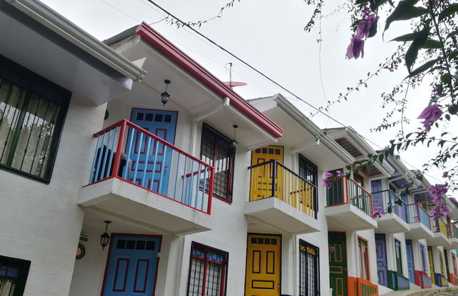 Café de Colores con balcon - Photo 27